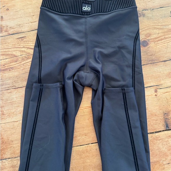 ALO Yoga AirLift 7/8 Line Up Legging XS - Picture 3 of 4